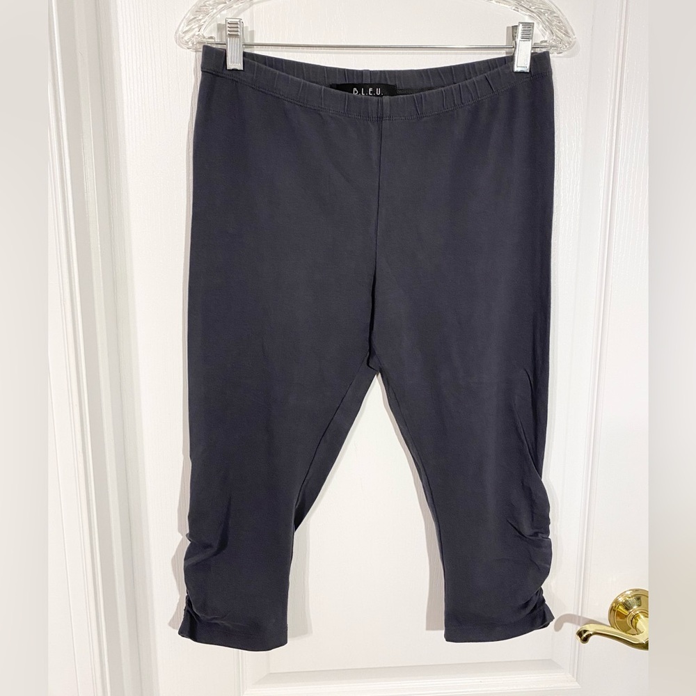 Y2K B.L.E.U. 18” Ruched Capri Leggings Gray Size Medium